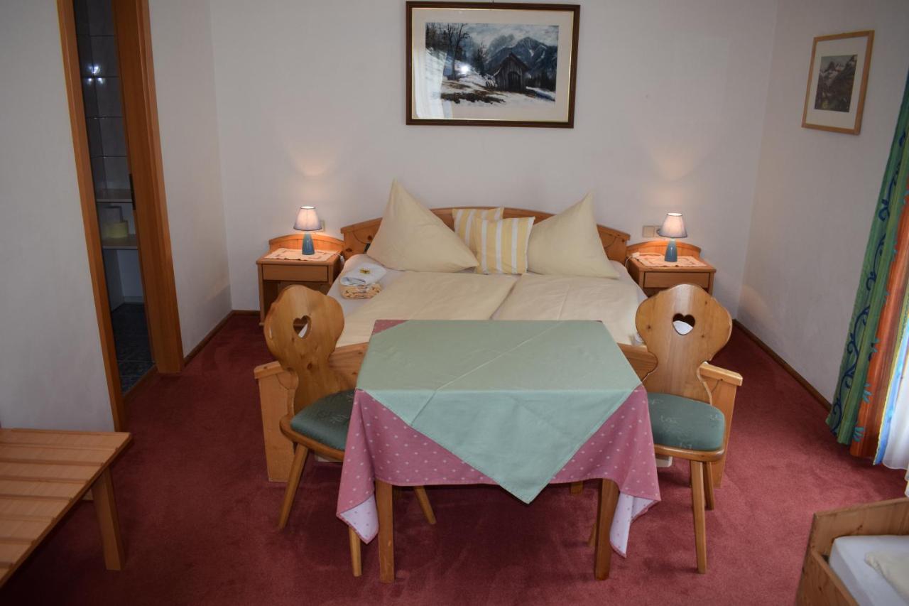 Landhaus Alpenrose - Feriendomizile Pichler Heiligenblut Dış mekan fotoğraf