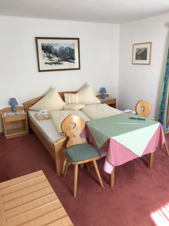 Landhaus Alpenrose - Feriendomizile Pichler Heiligenblut Dış mekan fotoğraf